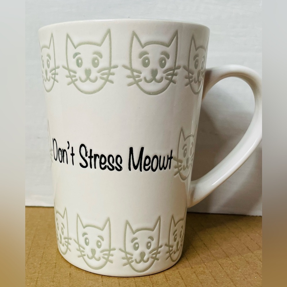 Pfaltzgraff  Mug 14 Oz White and Green Embossed Cats  - Don't Stress Meowt